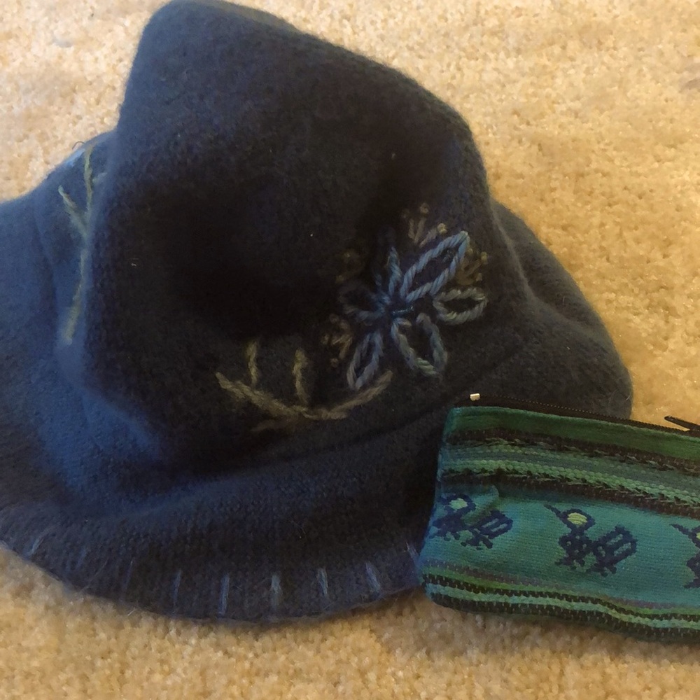 S/M Gap had and cloth change purse